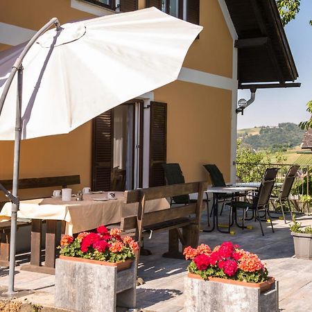 Gaestehaus Grasch Kitzeck im Sausal Esterno foto