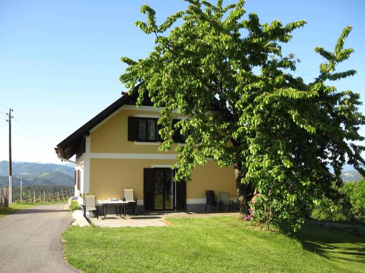 Gaestehaus Grasch Kitzeck im Sausal Esterno foto