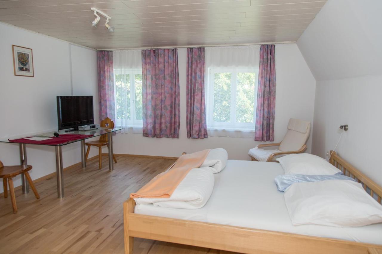 Gaestehaus Grasch Kitzeck im Sausal Esterno foto